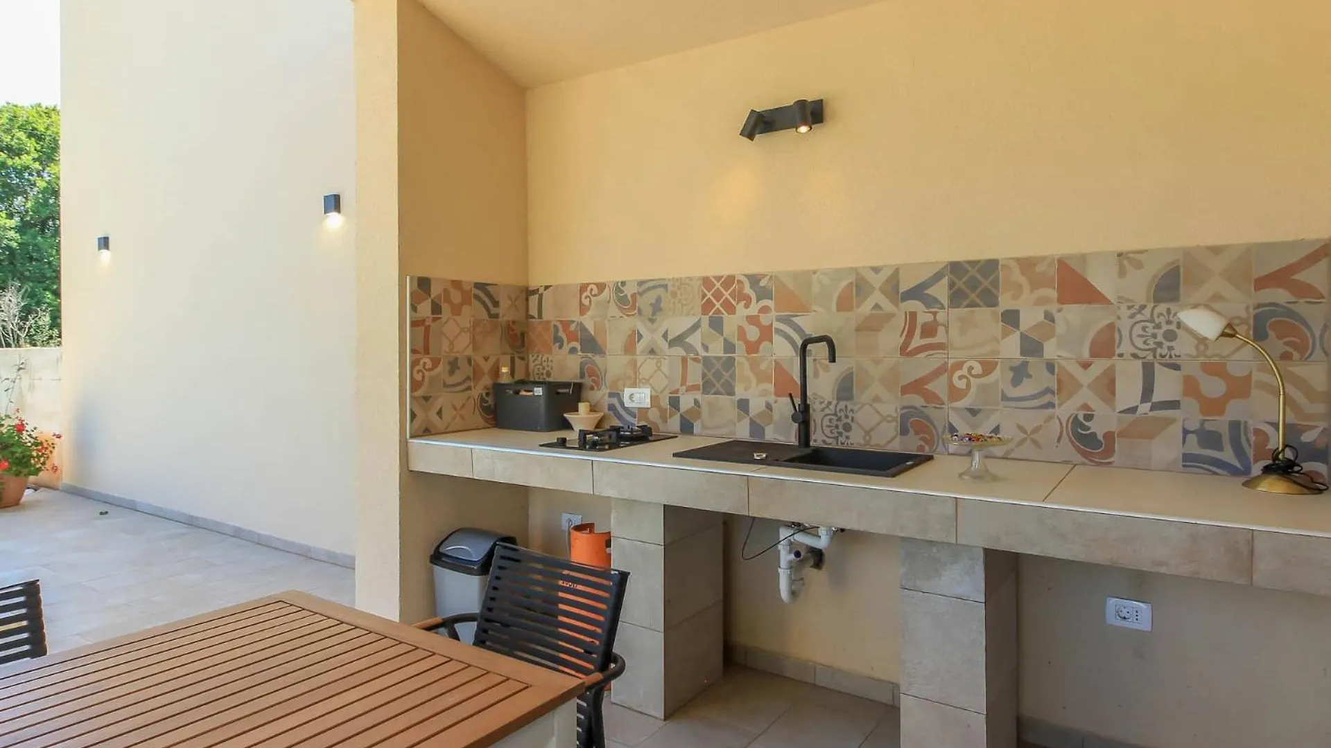 Beautiful Villa Regina With Private Pool Near The Sea By Wiibuk Sisan